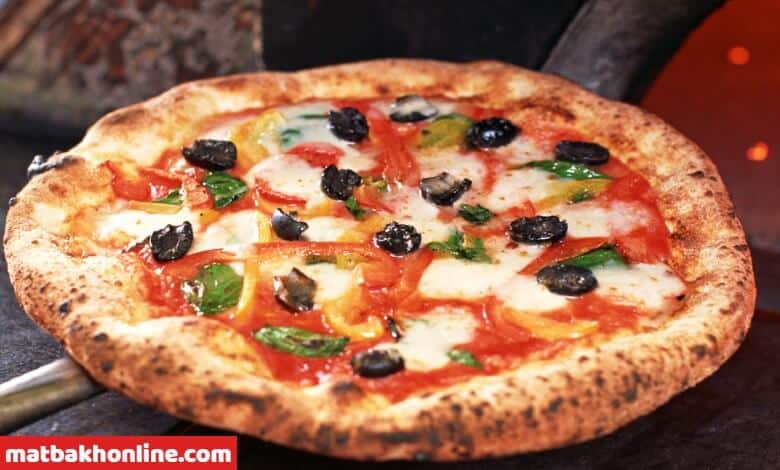 طريقة عمل البيتزا الإيطالي 2
